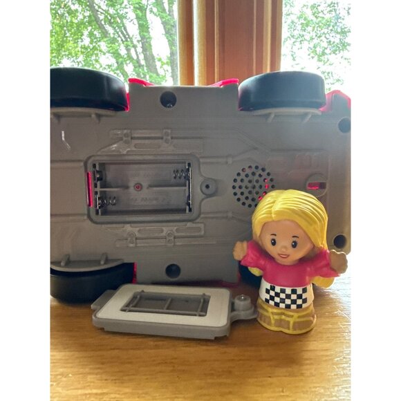 Fisher Price Little People Barbie Convertible With Figure Pink Car Toy With Smil - Picture 8 of 8